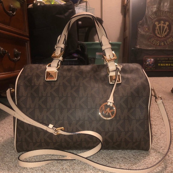 Michael Kors Grayson satchel in signature Brown - Picture 1 of 7